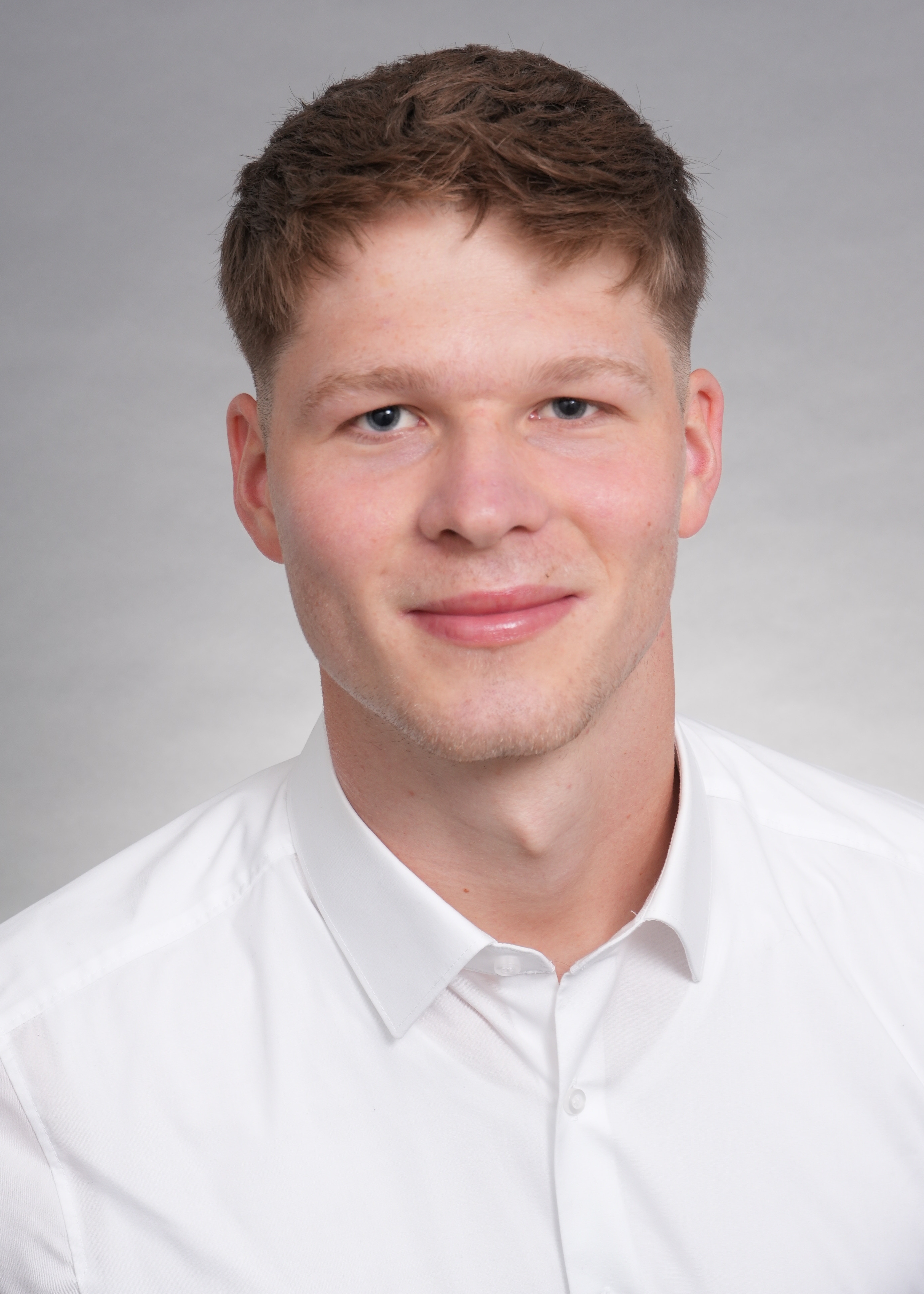 Leo  Schmidt-Bratzel